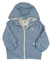 Světlemodrá šusťáková jarní bunda s nášivkou a kapucí C&A