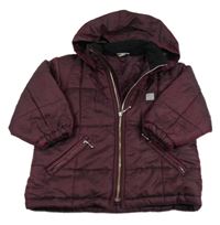 Vínová šusťáková zateplená bunda s nášivkou a kapucí 