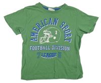 Tmavozelené tričko s helmou a nápisy a číslem BLU KIDS