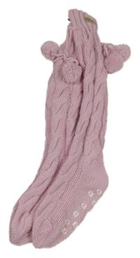 Růžové pletené podkolenky s bambulemi
