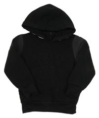 Černá mikina s nápisy a šusťákovámi prvky a kapucí 