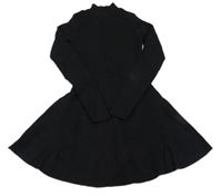 Červené žebrované pletené šaty s rolákem