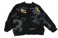 Černá mikina s nápisem a čísly