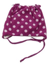 Tmavorůžová puntíkatá fleecová čepice 