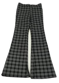 Černo-bílé kostkované flare legíny Page one young