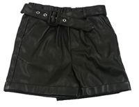 Černé koženkové kraťasy s páskem zn. Primark