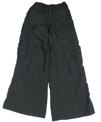 Černé šusťákové cargo kalhoty H&M