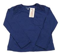 Nové - tmavomodré melírované triko s krajkou a kapsou YD