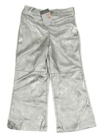 Nové - Stříbrné koženkové kalhoty Primark