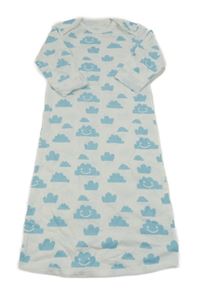 Bílo-modrý spací pytel s mráčky 