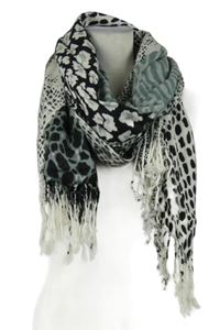 Dámská šedo-černo-bílá vzorovaná šála s třásněmi