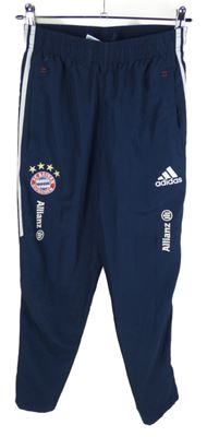 Pánské tmavomodré šusťákové sportovní kalhoty s erbem a logem Adidas 