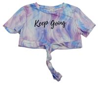 Modro-růžovo-bílé vzorované crop tričko s nápisem Shein
