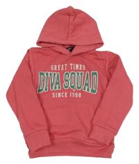 Jahodová mikina s nápisy a kapsou a kapucí TESSENTIALS