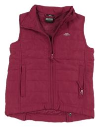 Malinová šusťáková funkční lehce zateplená vesta Trespass