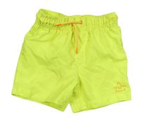 Neonově žluté plážové kraťasy s nápisem Primark