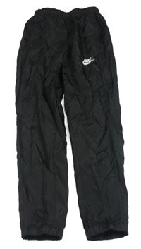 Černé šusťákové podšité kalhoty s logem Nike