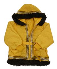 Žluto-hnědá vzorovaná šusťáková lehce zateplená bunda s kapucí s kožešinou 