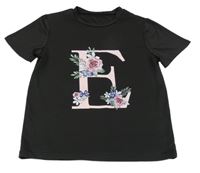 Černé tričko s písmenem 