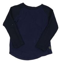 Tmavomodré vzorované triko s nášivkou 