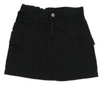 Černá riflová sukně s kapsami 