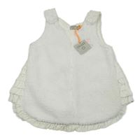 Nové - Bílé huňaté šaty s nařasenými boky 