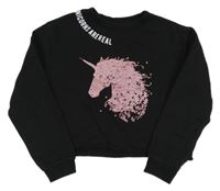 Černá crop mikina s jednorožcem a nápisem Primark