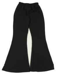 Černé flare tepláky 