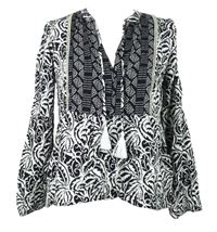 Dámská černo-bílá vzorovaná halenka Laura Torelli