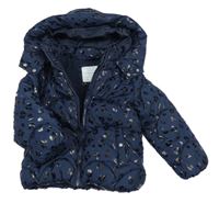 Tmavomodrá vzorovaná prošívaná šusťáková zimní bunda s kapucí PRIMARK