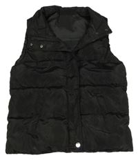 Černá šusťáková zateplená vesta