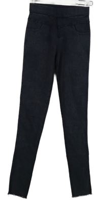 Dámské tmavomodré džegíny s průstřihy 