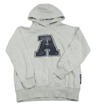 Světlešedá mikina s písmenem a kapucí zn. Yigga