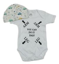 2set - Bílé body s nápisem + smetanová čepice s auty