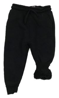 Černé zateplené tepláky F&F