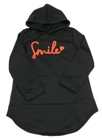 Černé teplákové šaty s nápisem a kapucí 