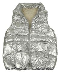 Stříbrná šusťáková prošívaná zateplená vesta Zara