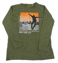 Khaki melírované triko s číslem a skateboardistou YIGGA