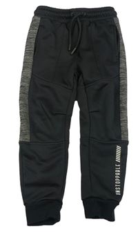 Černo-šedé sportovní tepláky s nápisem Primark