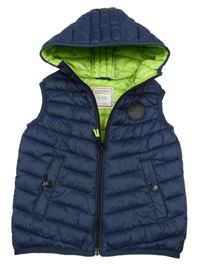 Tmavomodrá šusťáková zateplená vesta s kapucí Minoti