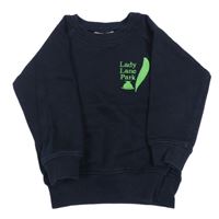 Tmavomodrá mikina s nápisem 