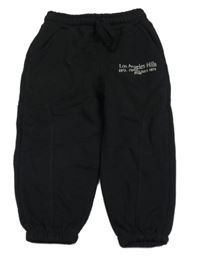 Černé tepláky s nápisy ZARA