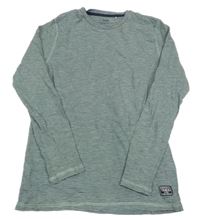 Olivovošedo-tmavomodré pruhované triko s nášivkou YIGGA