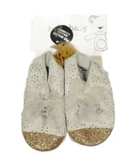 Nové - 2Set - Bílo-zlaté koženkové capáčky s madeirou a mašlí vel. 19 + čelenka s květem baby baby