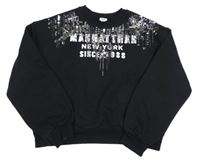 Černá crop mikina s nápisy a flitry zn. River Island