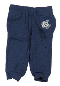 Tmavomodré tepláky s nápisem Pocopiano