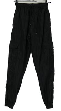 Dámské černé šusťákové cargo kalhoty s kapsami Rising