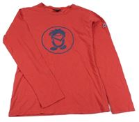 Červené triko s potiskem