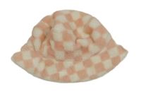 Růžovo-bílý kostkovaný kožešinový klobouk PRIMARK