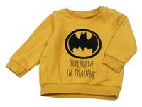 Okrová mikina s Batmanem 